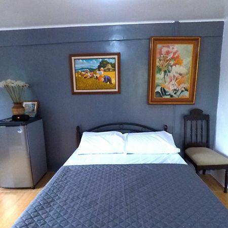 Lalyn'S Room In Кесон-Сити Экстерьер фото