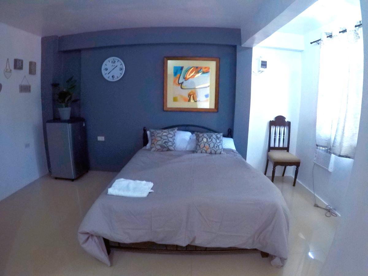 Lalyn'S Room In Кесон-Сити Экстерьер фото