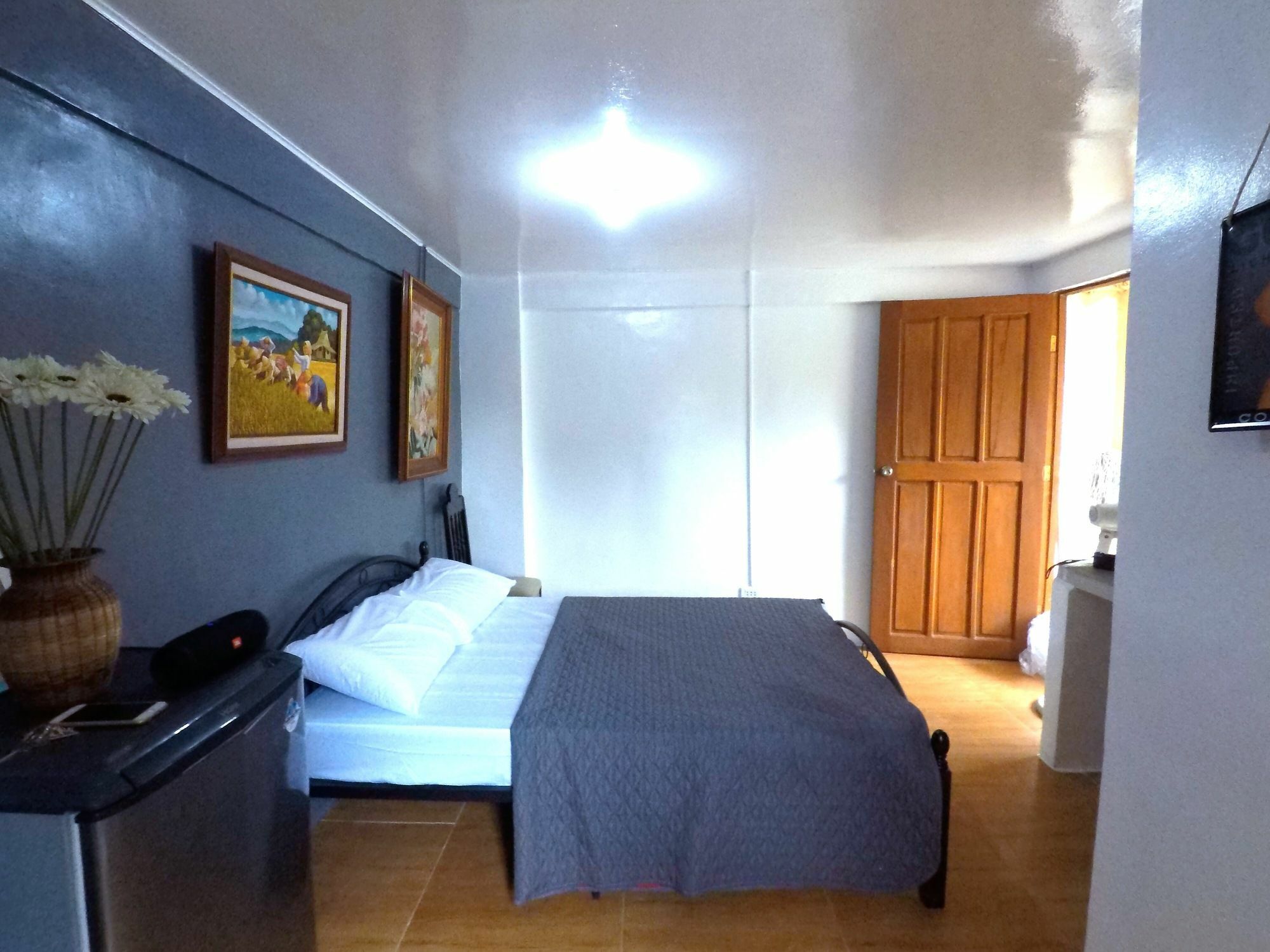 Lalyn'S Room In Кесон-Сити Экстерьер фото