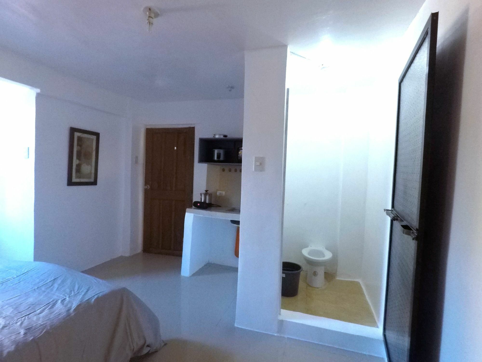 Lalyn'S Room In Кесон-Сити Экстерьер фото