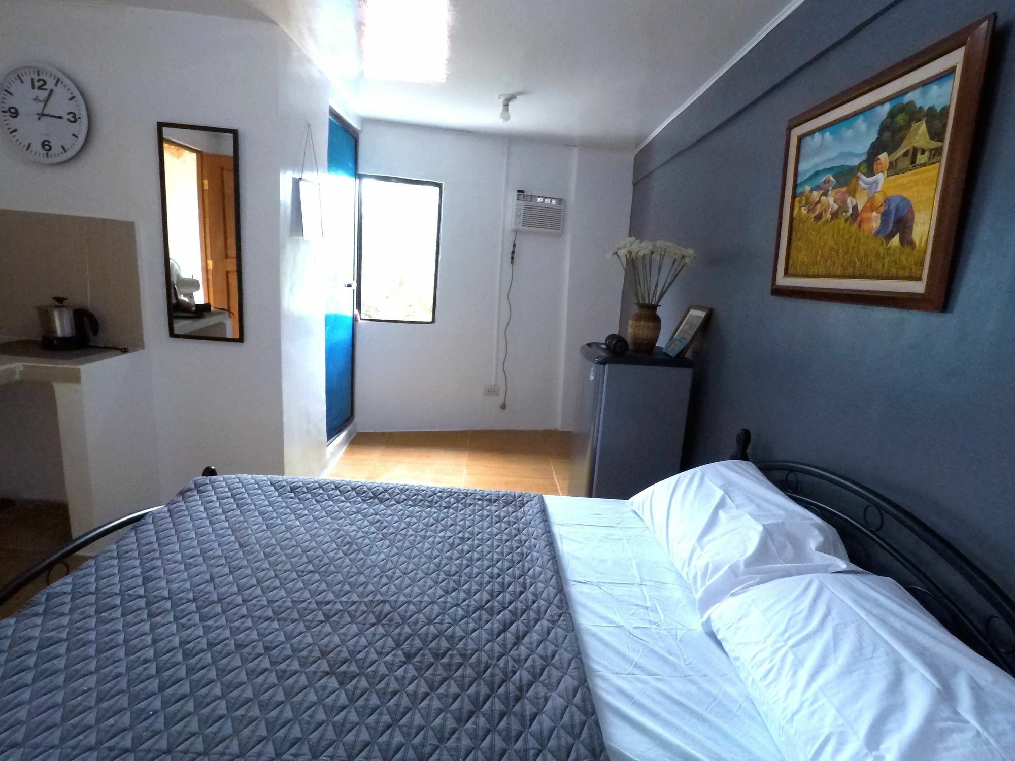 Lalyn'S Room In Кесон-Сити Экстерьер фото